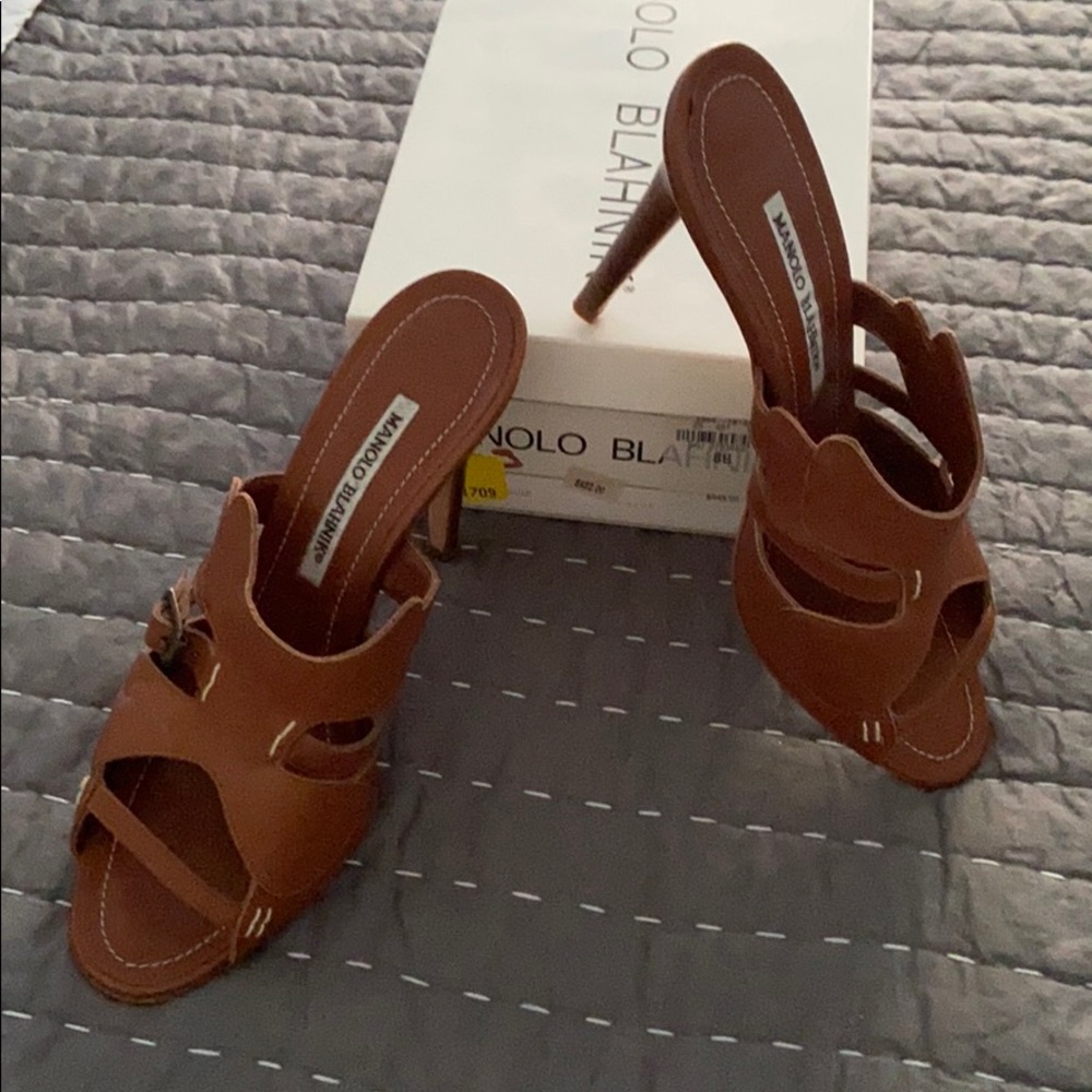 Manolo Blanik Stiletto Slides